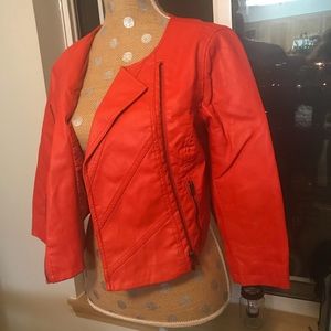 🔥Hot BeBe jacket!